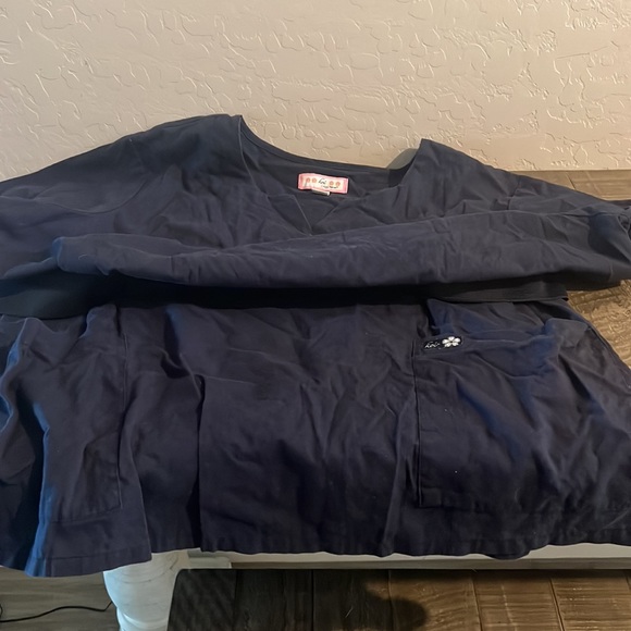 Navy blue top size 3x bottom xl - Picture 3 of 3